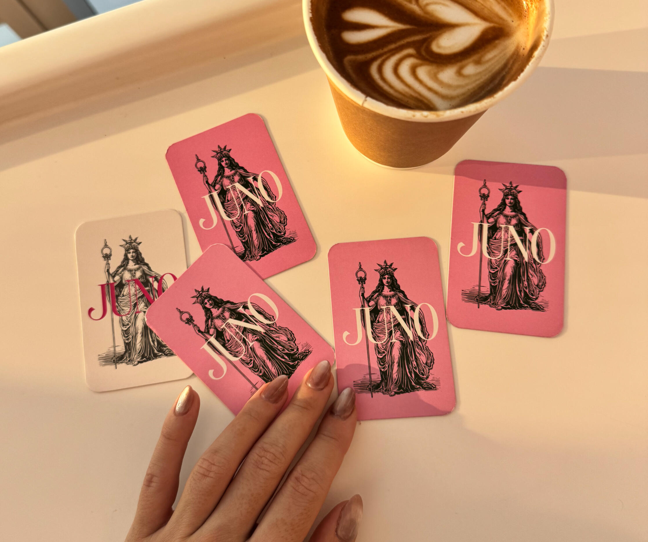 Innere Klarheit finden und bessere Entscheidungen treffen Selbstreflexion, weibliche Identität, Orakel Karten, Göttinnen Innere Klarheit finden und bessere Entscheidungen treffen Selbstreflexion, weibliche Identität, Orakel Karten, Göttinnen